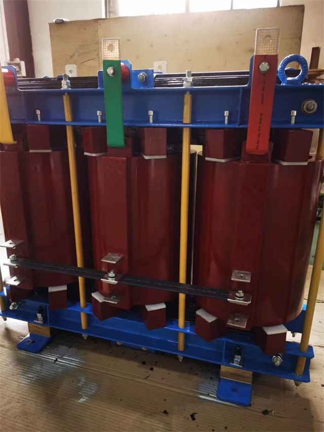 双鸭山KS11-2000KVA矿用变压器